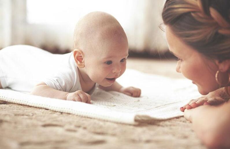 baby tummy time