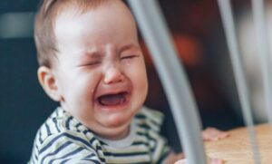 why do baby cry